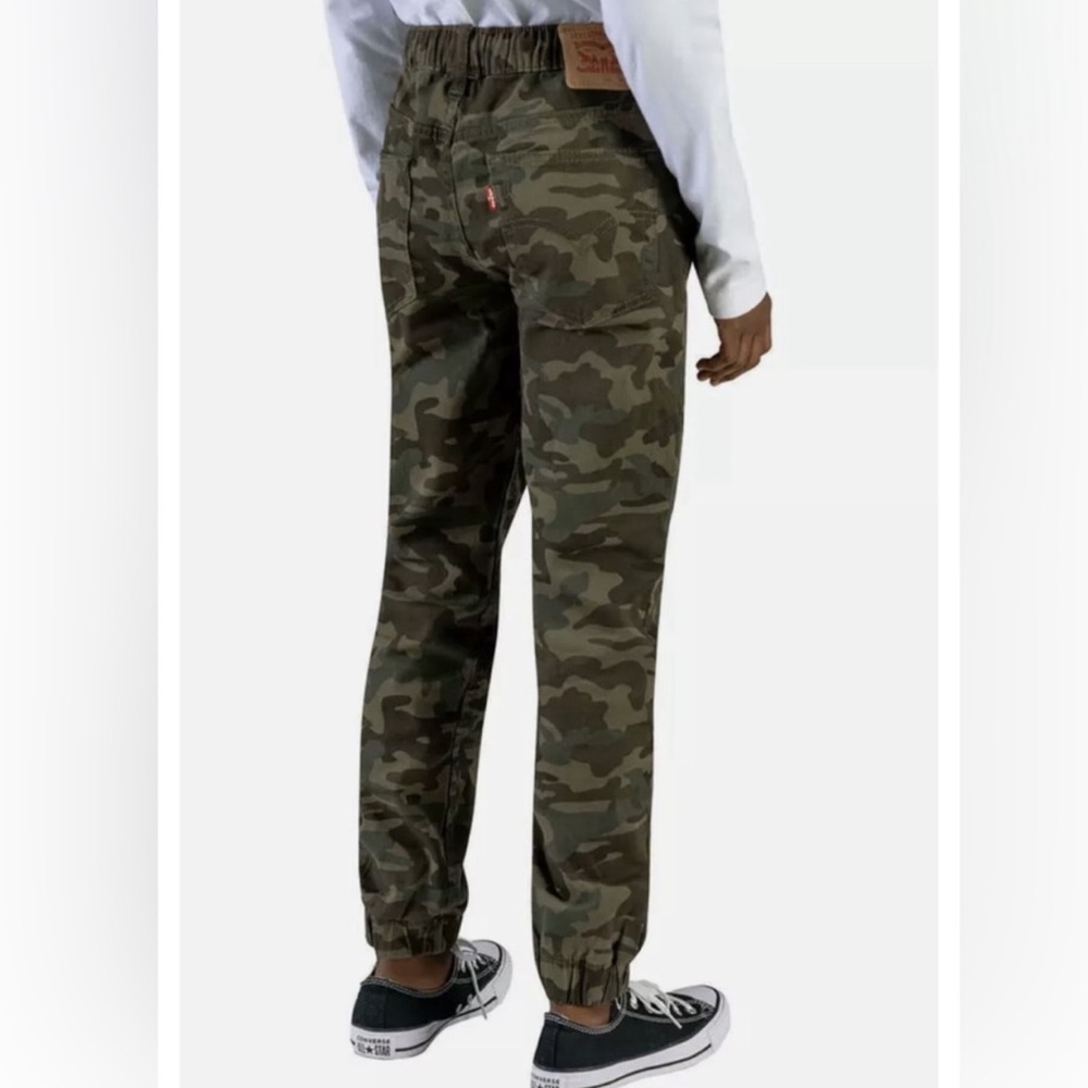 Levi’s Boys Green Camo Joggers Size XL (Unisex)
